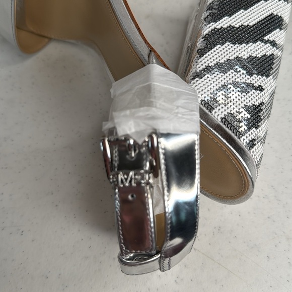 Michael Kors Ashton Sequin Zebra Print Platform Sandals Sz 7.5 - Picture 8 of 10